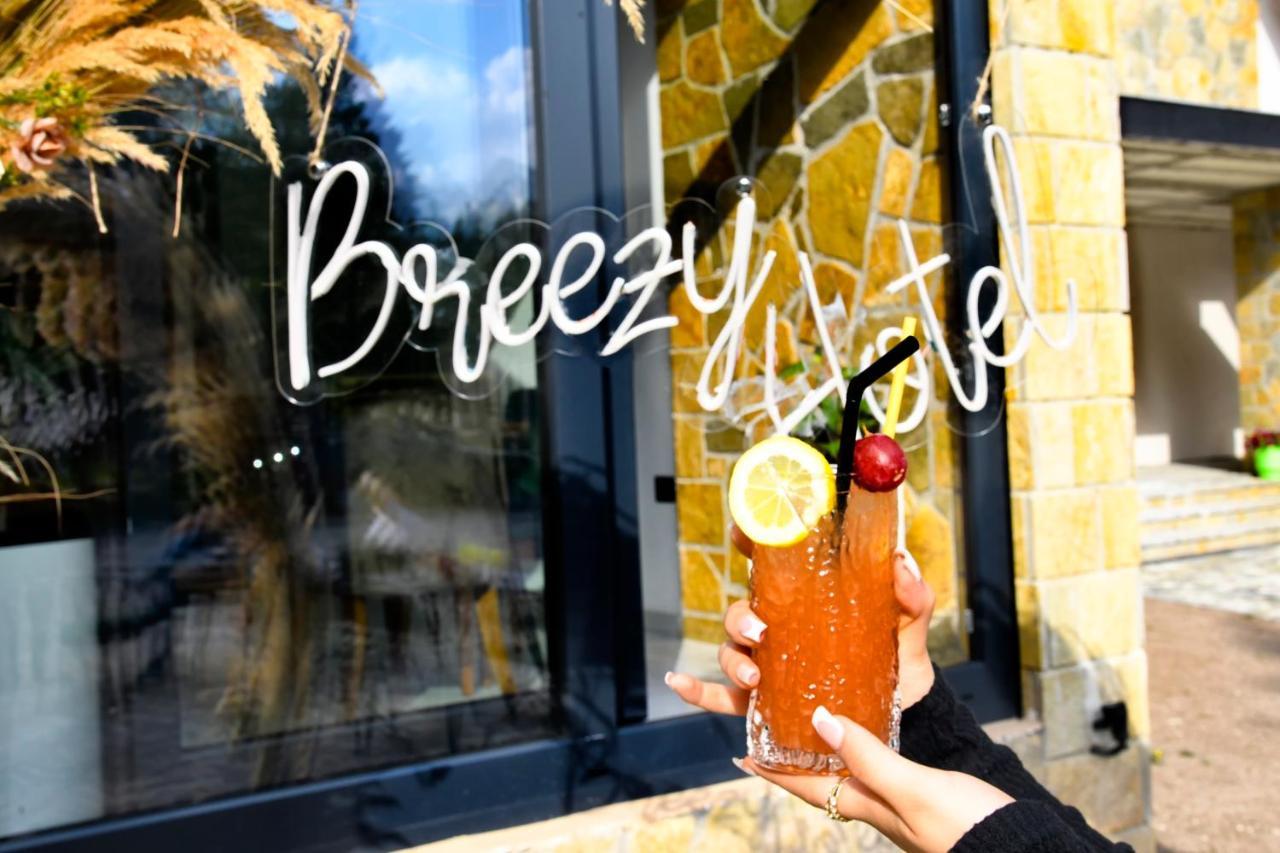 Breezy Hotel Valbone Bagian luar foto