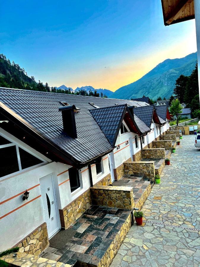Breezy Hotel Valbone Bagian luar foto