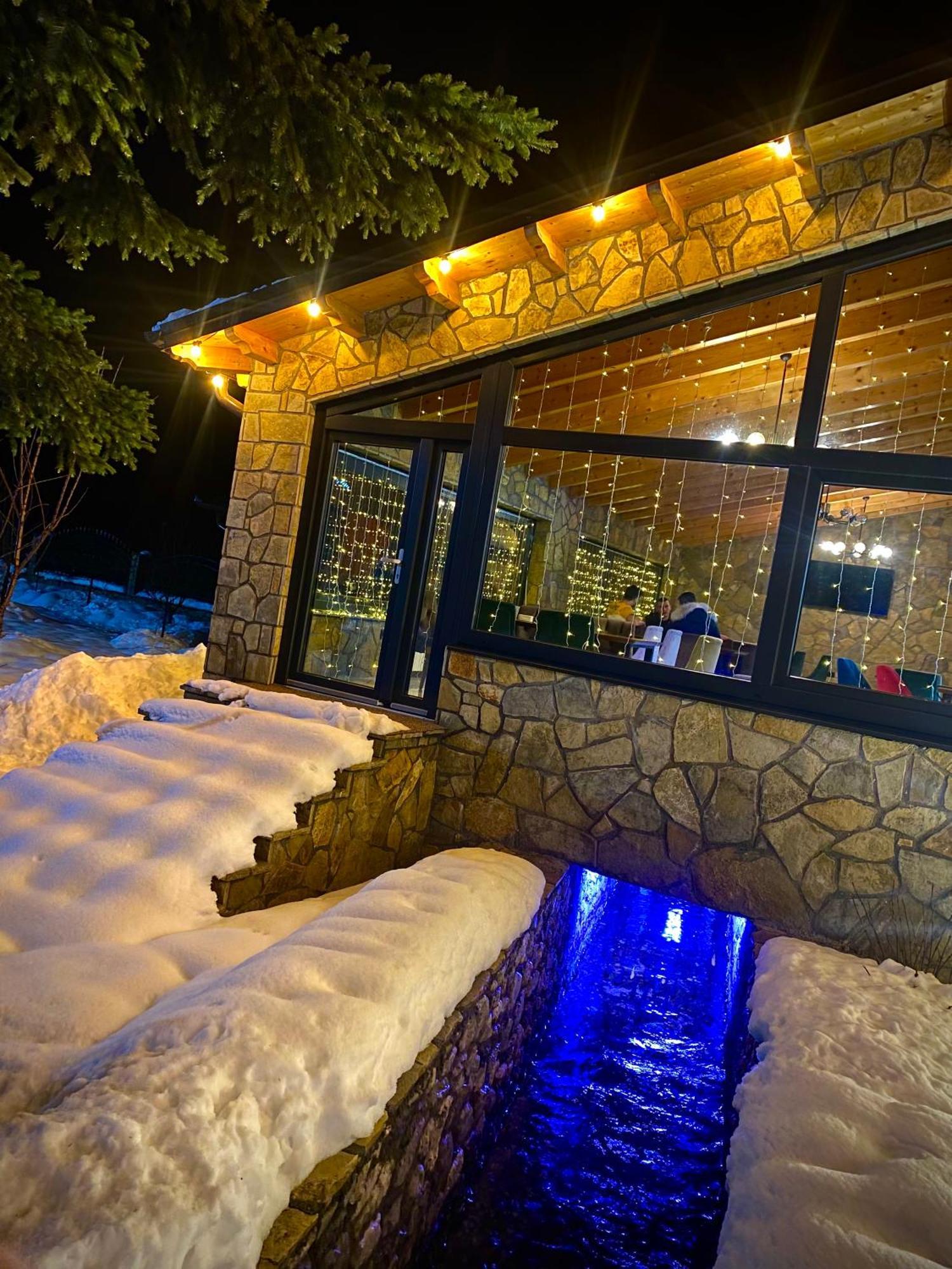 Breezy Hotel Valbone Bagian luar foto
